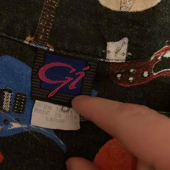 Guitar 🎸 Button Up Shirt - Picture 3 of 4